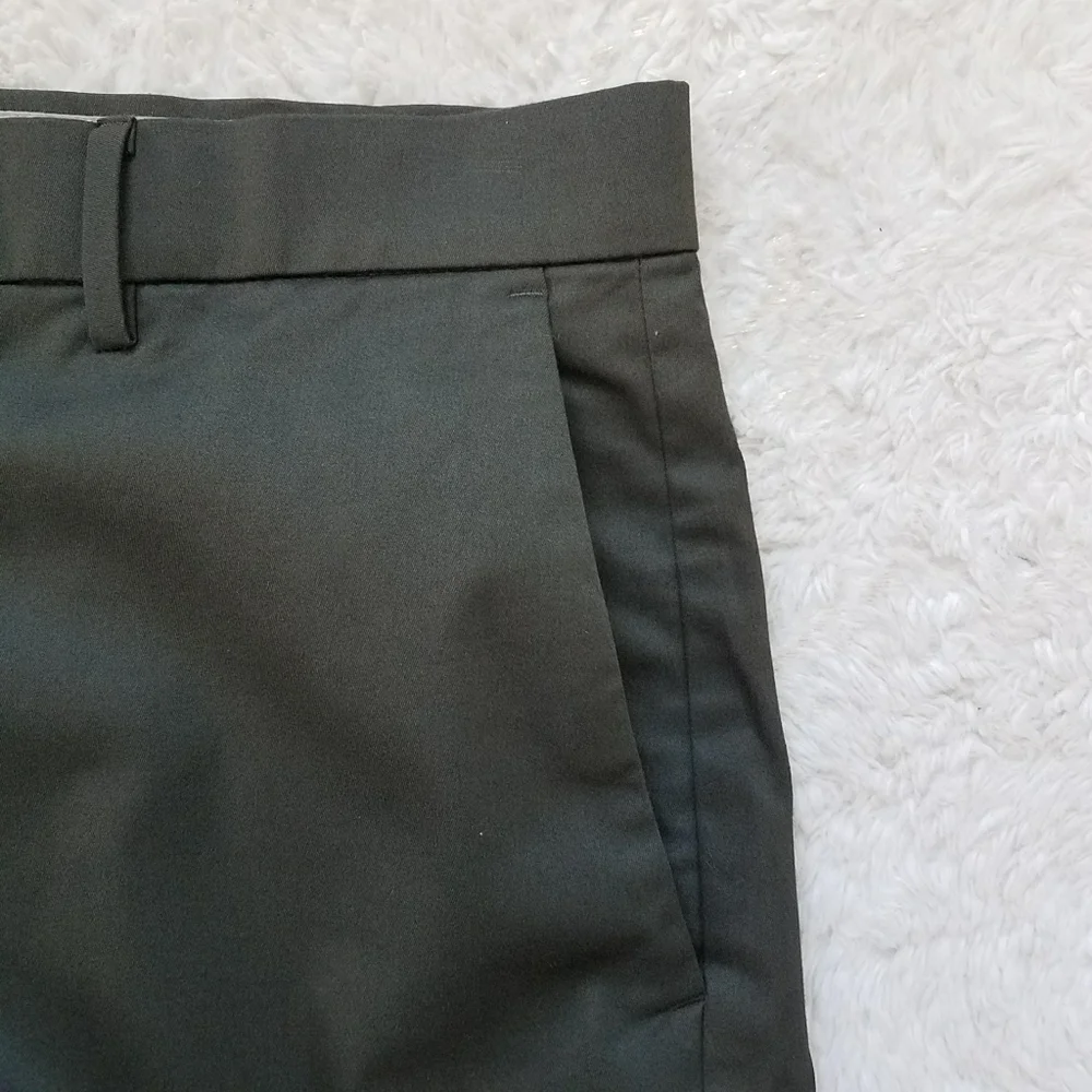 Banana Republic Men's Khaki Shorts